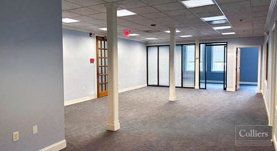 Second Floor Professional Office Available in Downtown Savannah