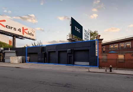 Industrial space for Rent at 286 Hamilton Avenue in Brooklyn