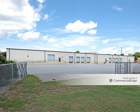 Photo of commercial space at 560 Gilliam Road in Greer