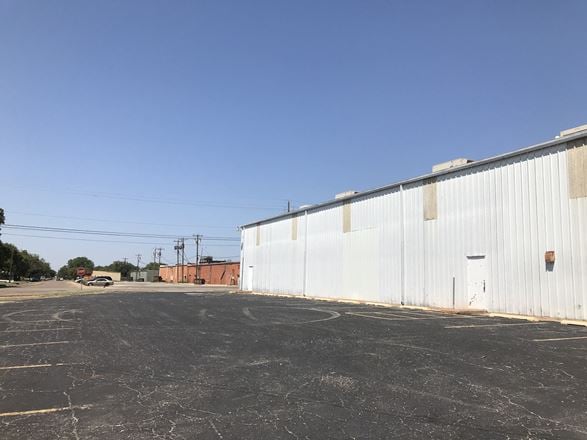 3101 N 12th