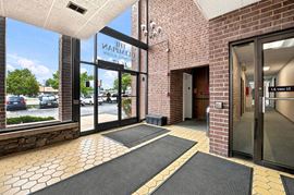 4647 W 103rd St, Unit 2B-2F, Oak Lawn, IL