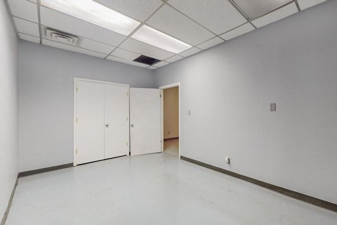 1823 Commercial St NE Suite A
