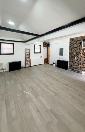 450 SF | 2079 Coyle St | Office Space for Lease