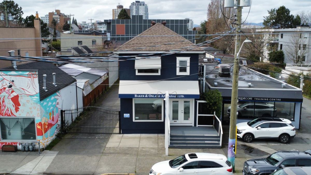 1808 Cook Street