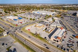 68th & Memorial Woodland Hills Mall Pad Site & Restaurant