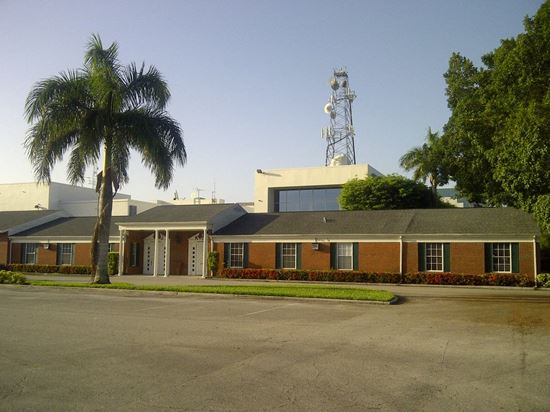 Laurel Center On Central