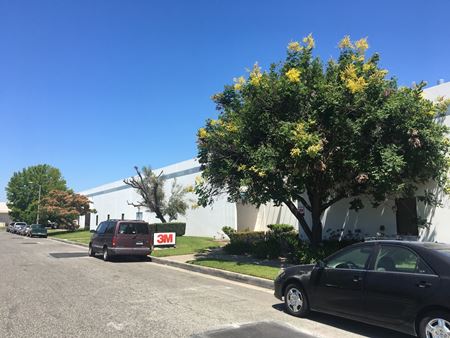FOR LEASE | 25,600 SF Portion of a Larger Industrial Building - Garden Grove