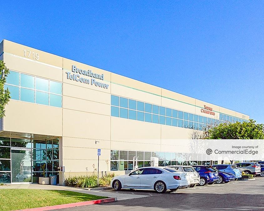 Santa Ana Business Center