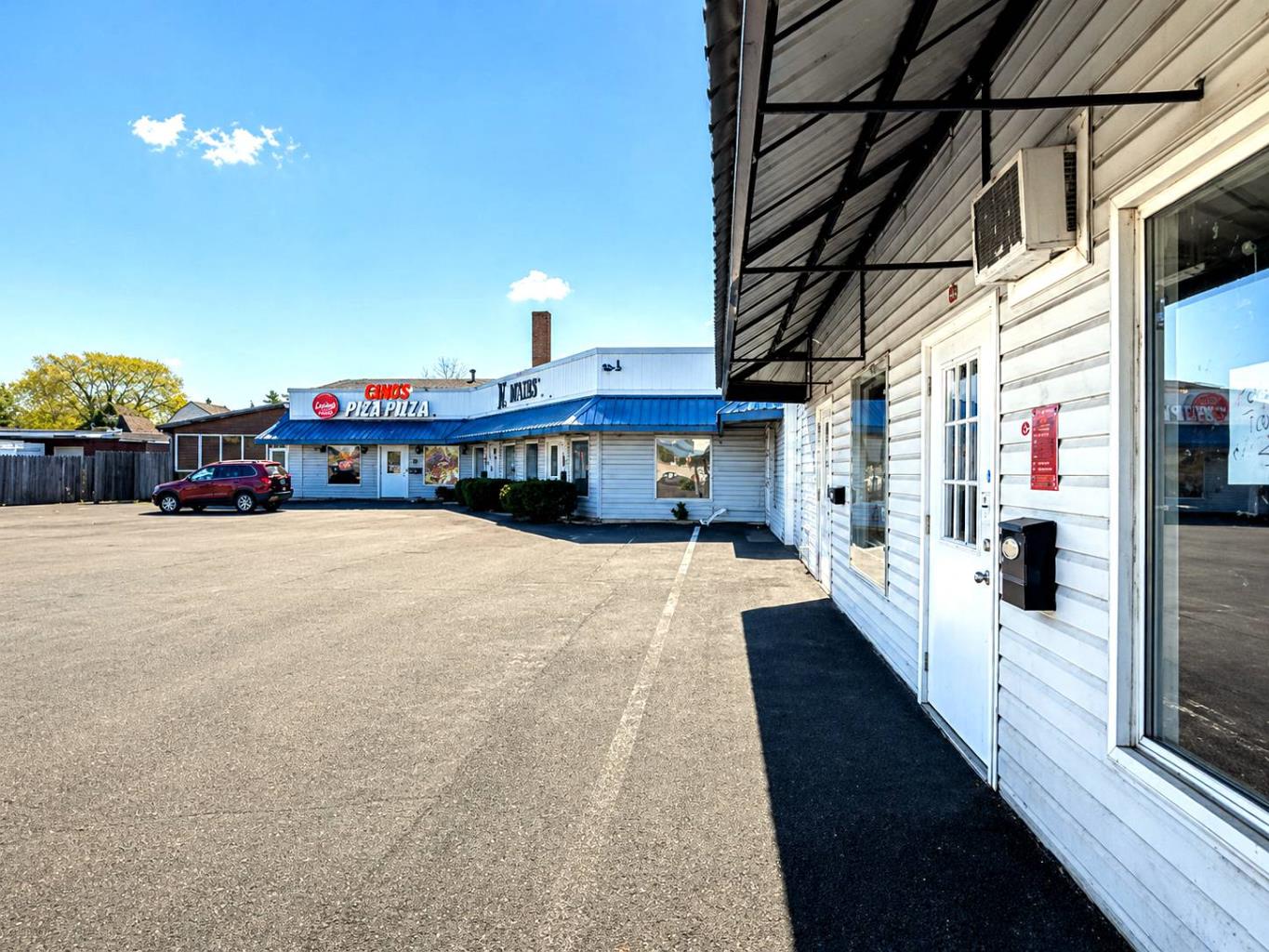 1155 Mohawk St, Utica, NY 13501