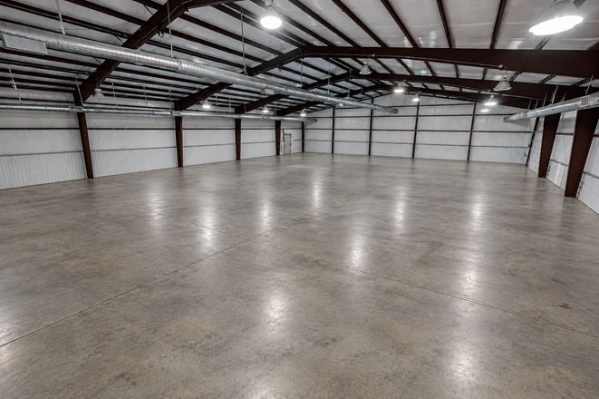 Air- conditioned Warehouse 