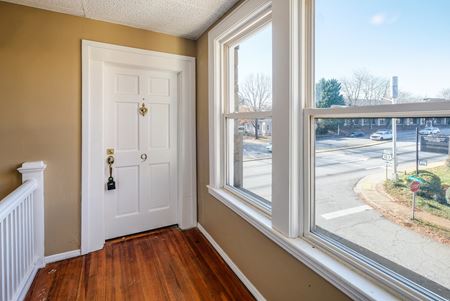 Photo of commercial space at 801 E North St Apt 9 in Greenville