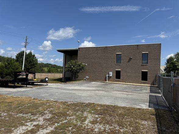 105 Corporate Woods Cir