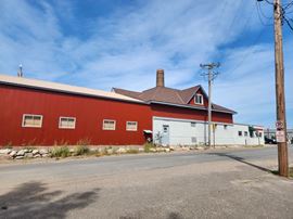 250 St John St