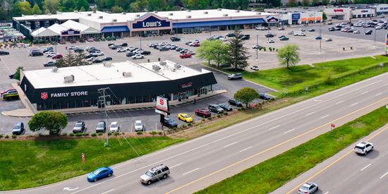 Holland Plaza