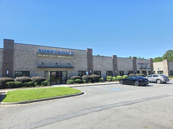 Towne Lake Professional Park