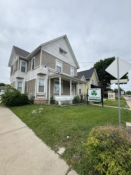Office space for Rent at 514 N Lake St in Aurora