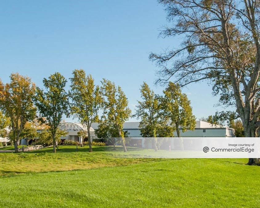 800 Chadbourne Road, Fairfield, CA Office Building