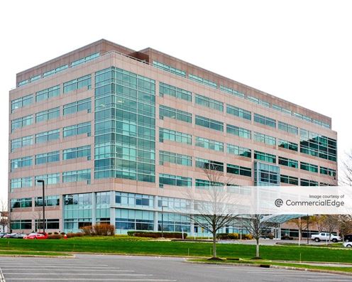 400 Bridgewater Crossing