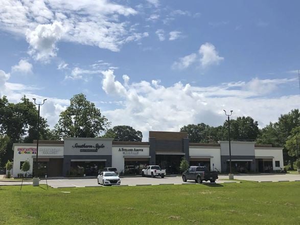 Center Square Retail Center