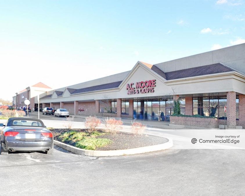 Brandywine Square 70 Quarry Road, Downingtown, PA Retail Building