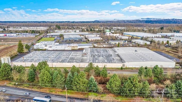 Northeast Portland Industrial for Sublease │ ±186,116 Square Feet