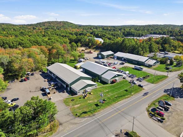 1,800 sf Industrial/ Contractor Space for Lease in Rowley, MA 