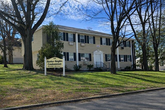 44 Angel Dr