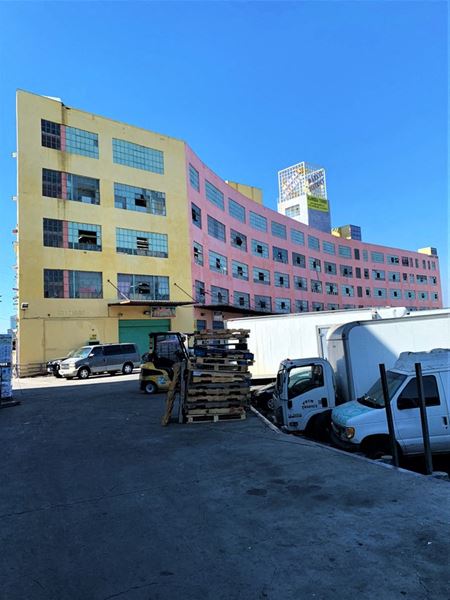 Industrial space for Rent at 800 McGarry Street in Los Angeles