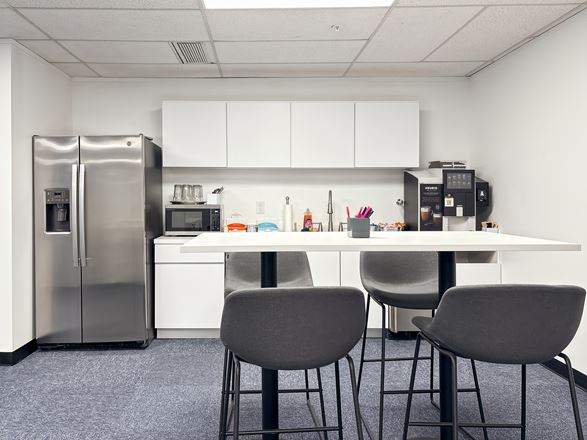 Regus - West Des Moines - One Corporate Place
