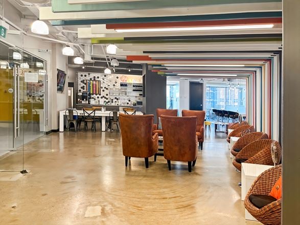Regus - Calgary – Place