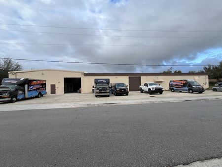 Photo of commercial space at 204-206 Center Rd in Fort Myers