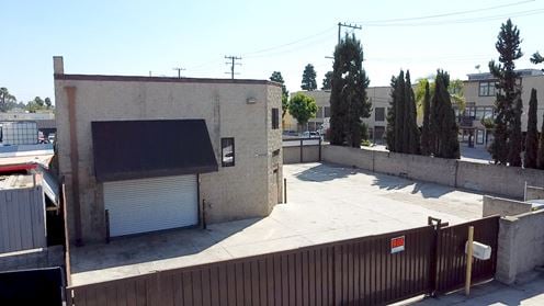 23182 Orange Ave