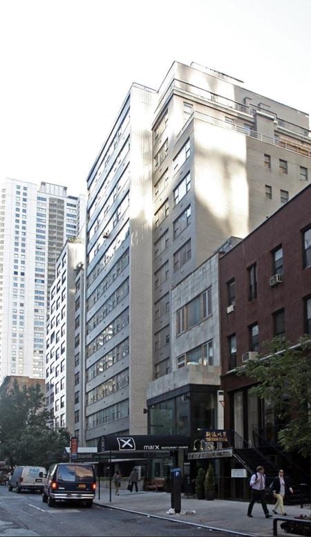 Commercial space for Rent at 210 East 58th Street in New York