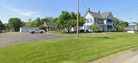 Photo of commercial space at 472 West Turkeyfoot Lake Road in Akron