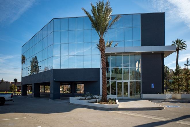 Office space for Rent at 1533 Spruce St. in Riverside