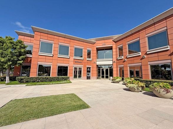 14N - 1400 Newport Center Dr.