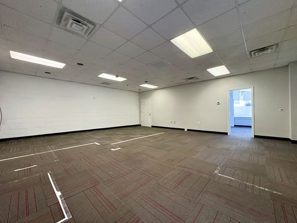 Office or Retail Opportunity