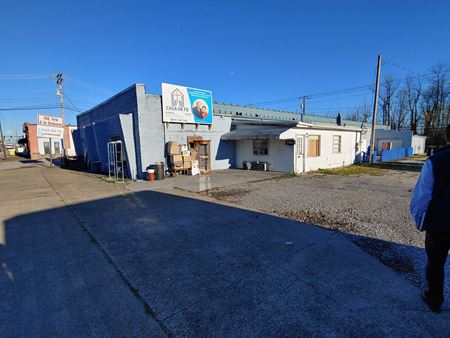 Commercial space for Sale at 400 W Broadway St in Lenoir City