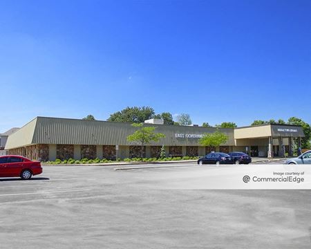 Commercial space for Rent at 200 Juneau Drive in Louisville