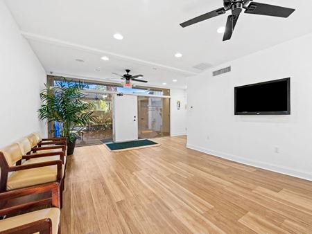 Retail space for Rent at 100 SE 15 Avenue in Fort Lauderdale