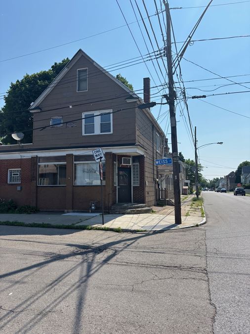 71 Weiss St
