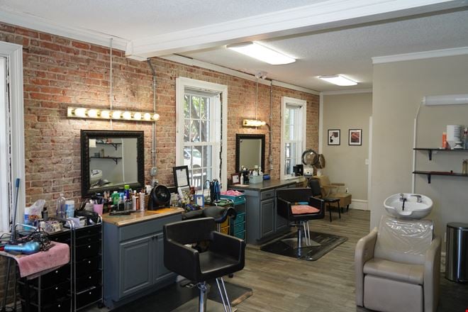 116 E Earle St