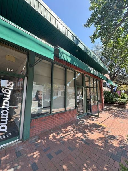 Photo of commercial space at 9B Bond Street in Great Neck