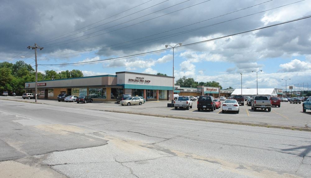 Westgate Plaza 3401 S 84th ST, Omaha, NE Retail Space