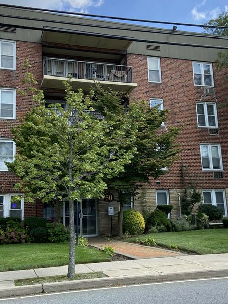 Office space for Sale at 50 Hempstead Avenue Unit J in Lynbrook