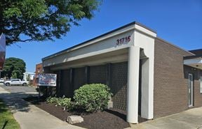 31716 W 8 Mile, Farmington Hills