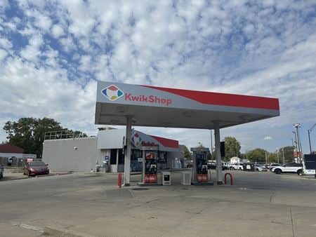 Retail space for Sale at 2811 N 48th Street in Lincoln