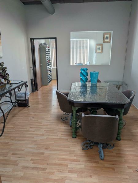 Office space for Rent at 12207 Wilshire Boulevard in Los Angeles
