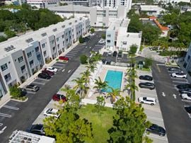 2505 Northeast 193rd Street, unit 4208
