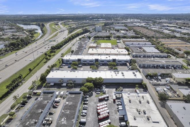 I - 75 Commercial Center